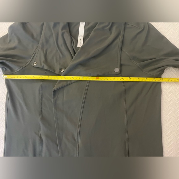 Lululemon Rulu Rally Wrap - Picture 6 of 14